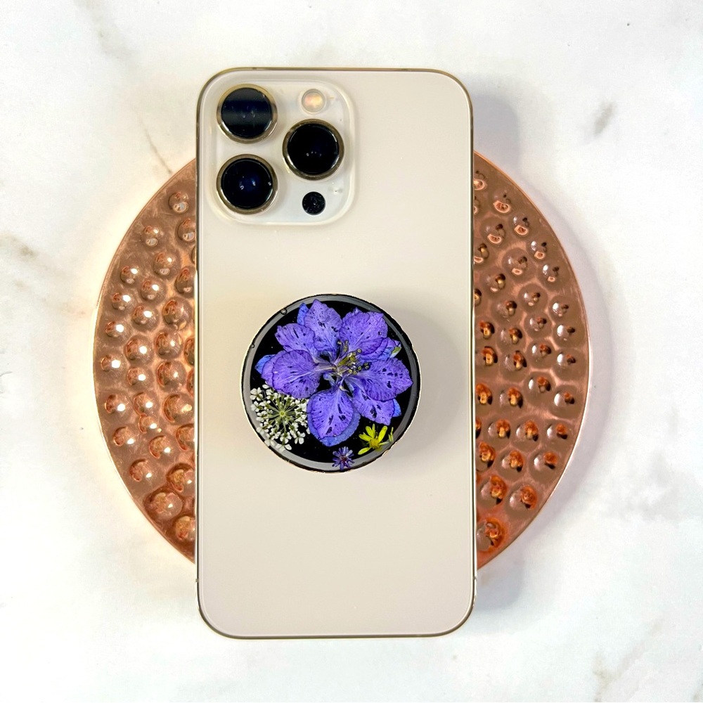 🪻Resin Flower Phone Grip